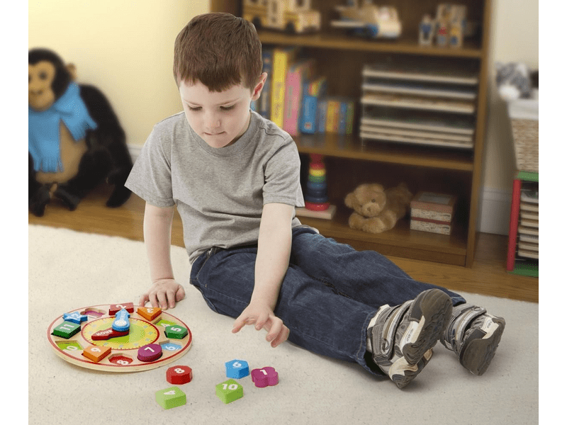 Melissa & Doug Fa készségfejlesztő játék, Formaillesztő óra