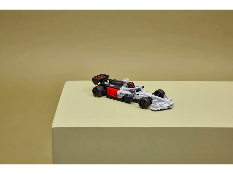LEGO® Speed Champions Audi Revolut F1® Team R26 versenyautó (77259)
