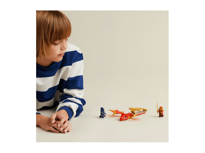 LEGO® Ninjago® Kai felszálló sárkány csapása (71801)