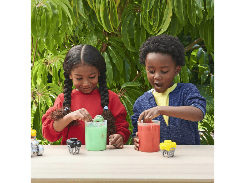 Hot Wheels Monster Trucks Colour Reveal autó (HJF39)