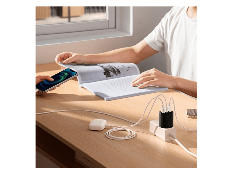 Baseus Compact 3xUSB-A hálózati töltő, 17W (CCXJ020101)