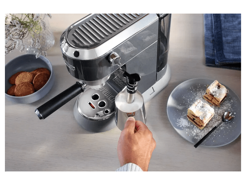 DeLonghi Dedica Metallics EC785.AE eszpresszógép