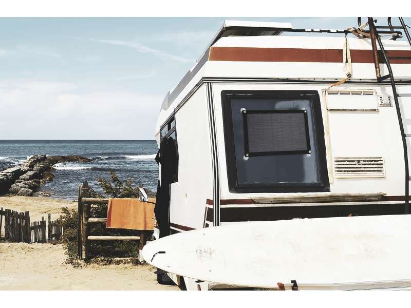 Technaxx TX-209 12V Napelemes Csepptöltő, 10W