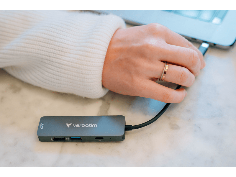 Verbatim Essentials 4-portni USB-C HUB (32155)