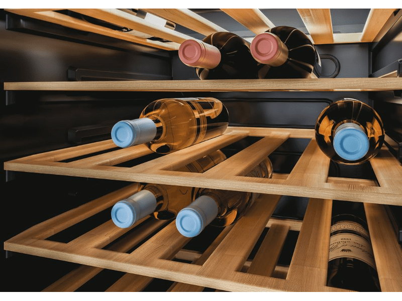 Candy CWC 200 EELW/NF Borhűtő