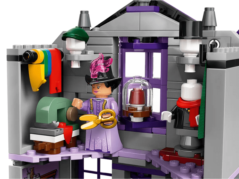 LEGO® Harry Potter™ Ollivander™ i Madam Malkin: Krojenje ogrtača (76439)