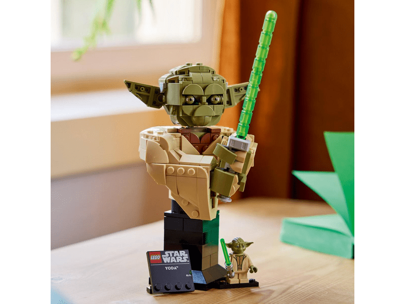 LEGO® Star Wars™ Yoda™ mellszobor (75438)