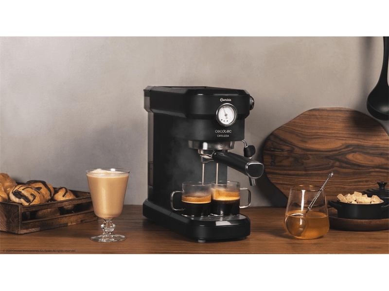 Cecotec Cafelizzia 790 Black Pro Presszó kávéfőző (01653)