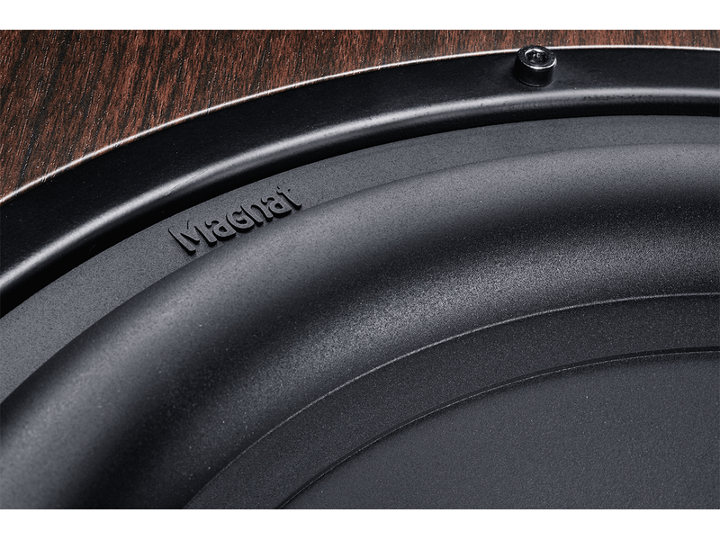 Magnat Alpha RS 12 Aktív mélysugárzó basszreflex nyílással