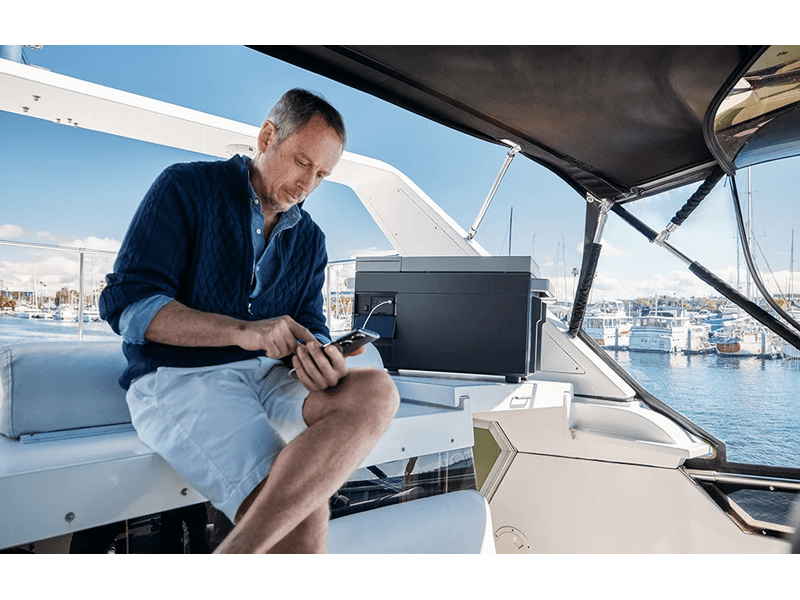 EcoFlow Glacier hordozható hűtőszekrény CH dugóval