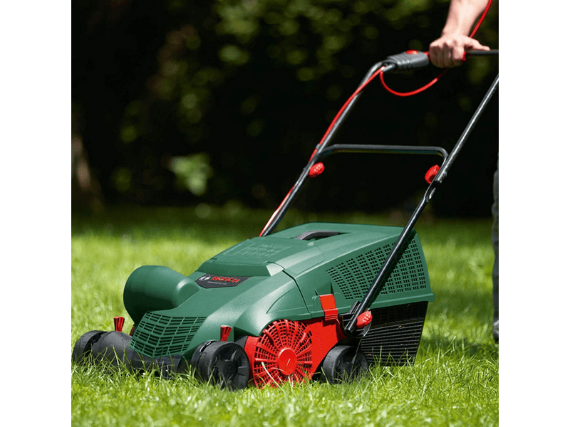 Bosch Universal Rake 900 Gyepszellőztető (060088A001)