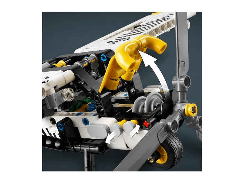 LEGO® Technic mali avion (42198)