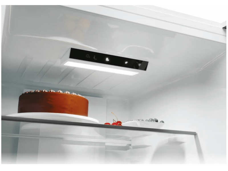 Candy ECN2CQTEW186 Alulfagyasztós hűtőszekrény