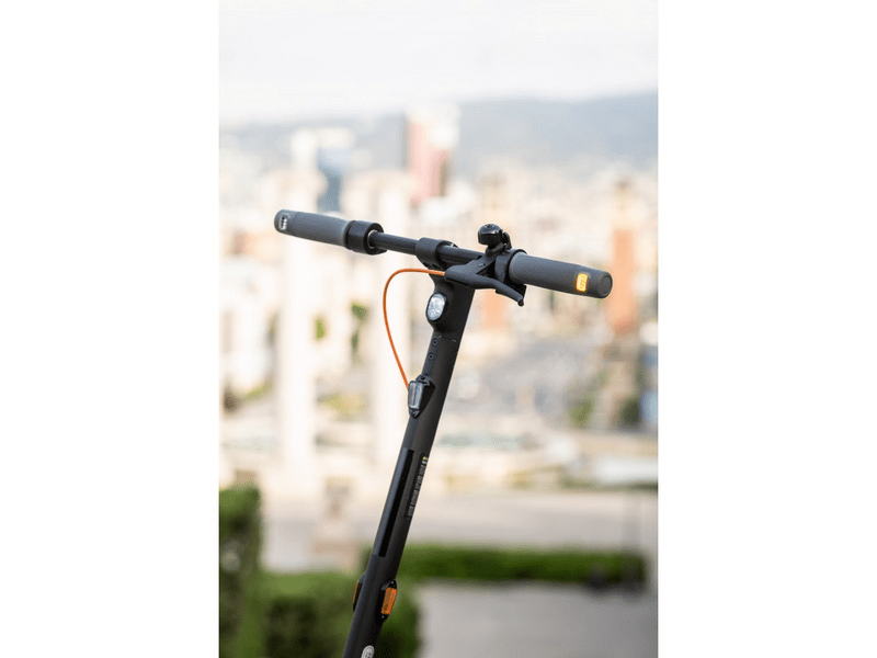 Segway Ninebot KickScooter F65I Elektromos roller