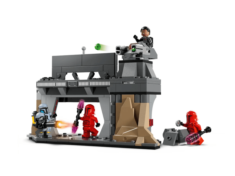 LEGO® Star Wars™ Paz Vizsla™ és Moff Gideon™ csatája (75386)