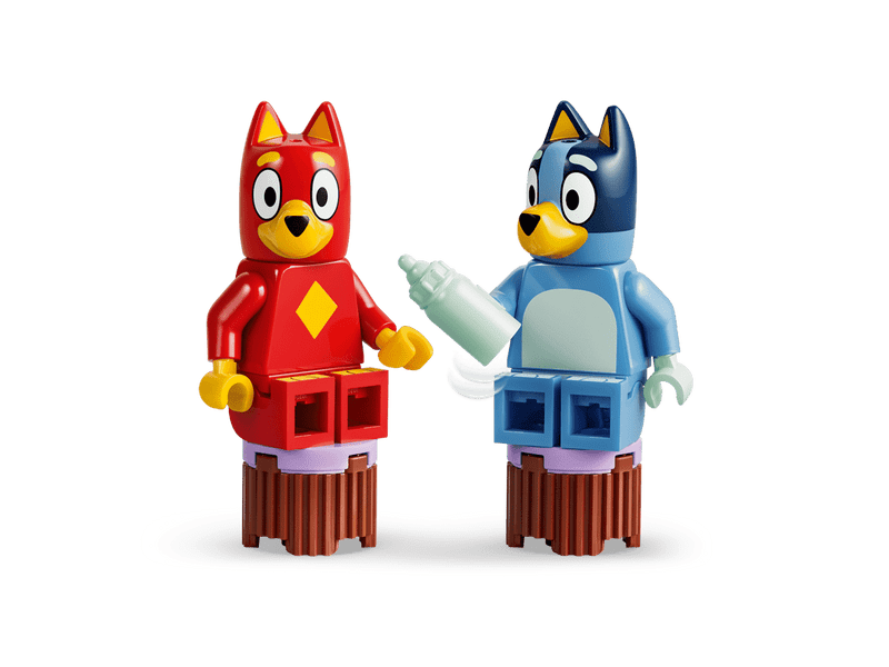 LEGO® Bluey Rozsdás és Bluey a suliban (11221)