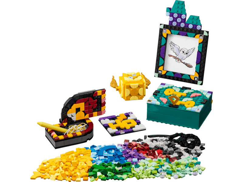 LEGO® DOTS Roxfort™ asztali szett (41811)