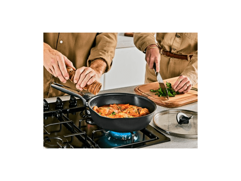 Tefal Excellence serpenyő wok + fedő, 24 cm (G3208402)