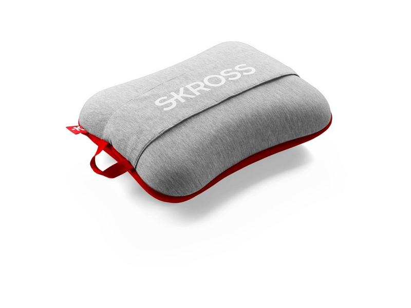 Skross Memóriahabos utazópárna, mosható huzattal, piros - fehér (SKTA1001PILRECN)