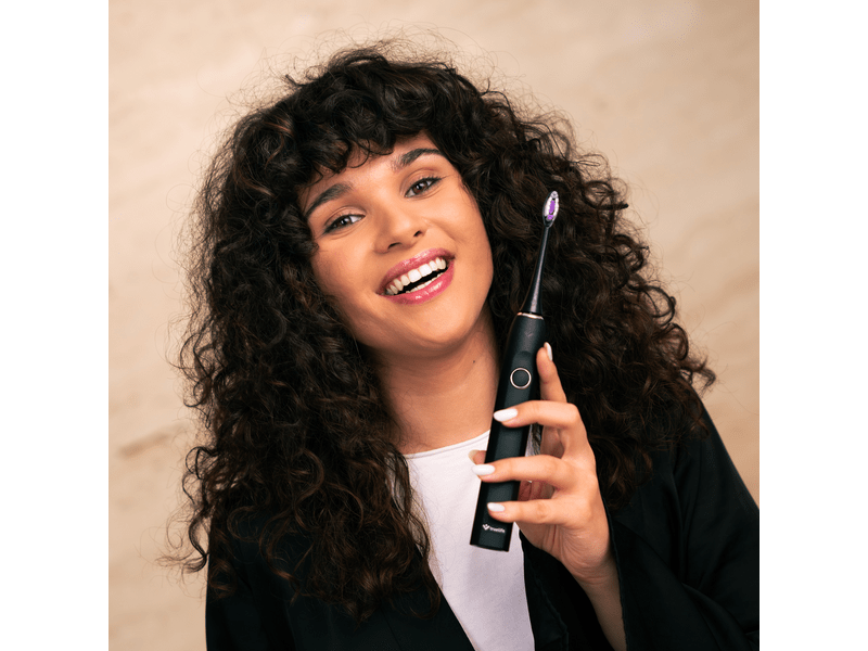 TrueLife SonicBrush Clean70 UV električna četkica za zube, crna (TLATMC70UVNBA)